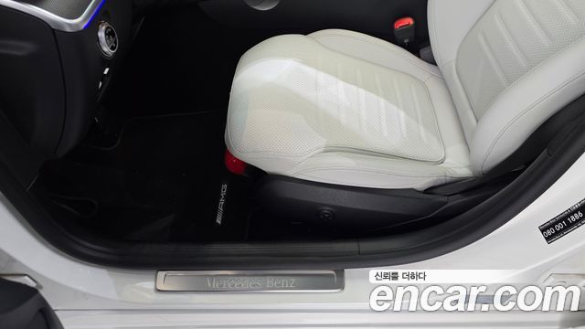 Mercedes-Benz C-Class 2025 — photo 33