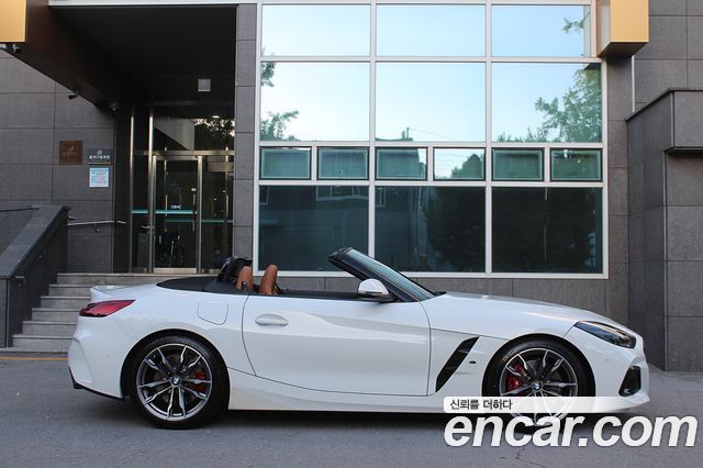 BMW Z4 2023 — photo 3