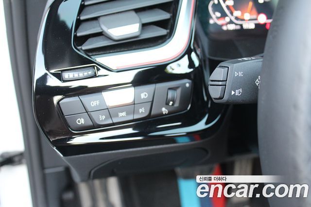 BMW Z4 2023 — photo 9