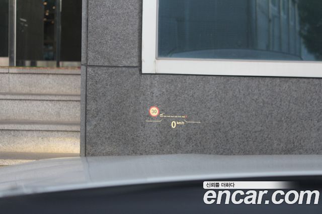 BMW Z4 2023 — photo 10
