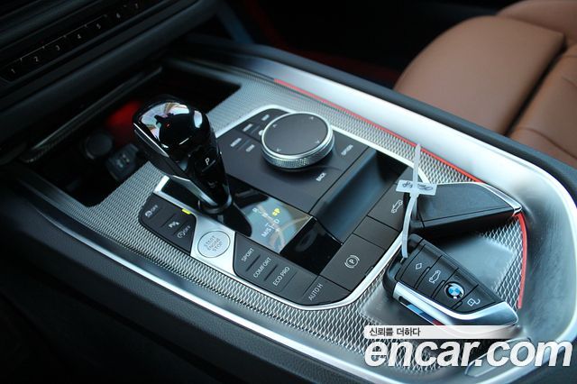 BMW Z4 2023 — photo 12