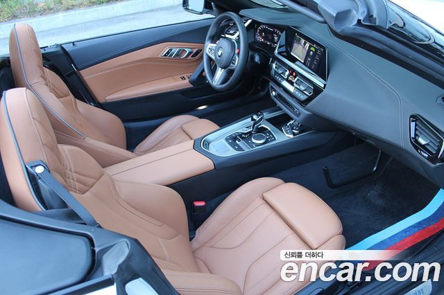 BMW Z4 2023 — photo 16