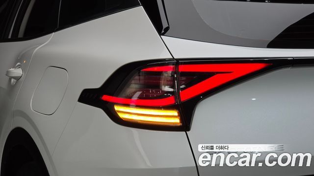 Kia Sportage 2023 — photo 9
