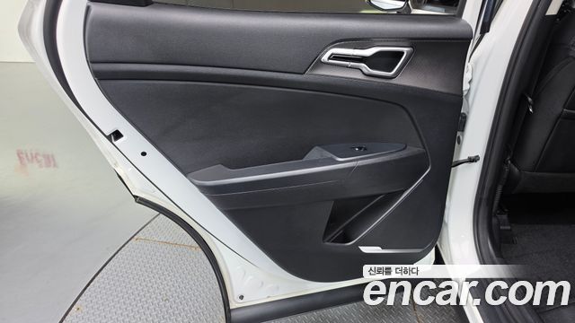 Kia Sportage 2023 — photo 15
