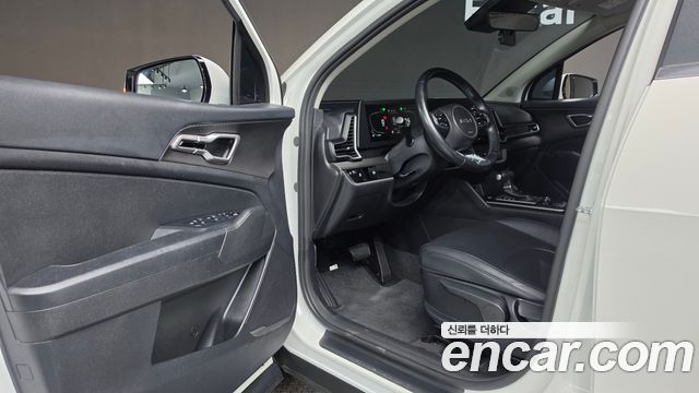 Kia Sportage 2023 — photo 16