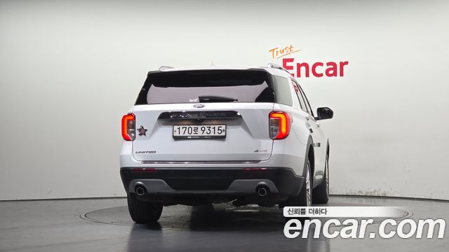 Ford Explorer 2021 — photo 4