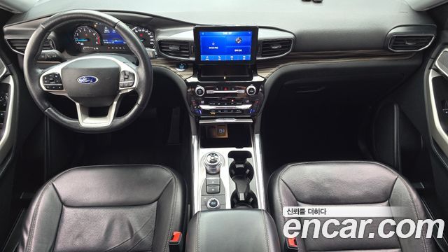 Ford Explorer 2021 — photo 10