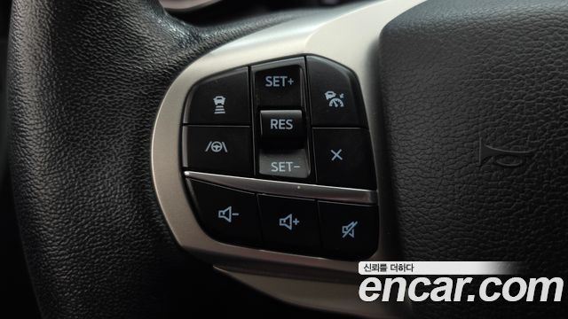 Ford Explorer 2021 — photo 23