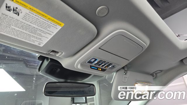 Ford Explorer 2021 — photo 28
