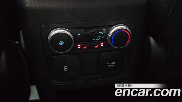 Ford Explorer 2021 — photo 30
