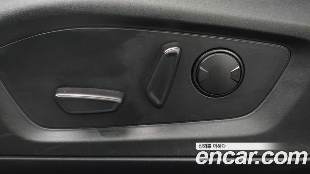 Ford Explorer 2021 — photo 34