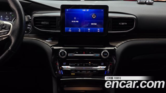 Ford Explorer 2021 — photo 36