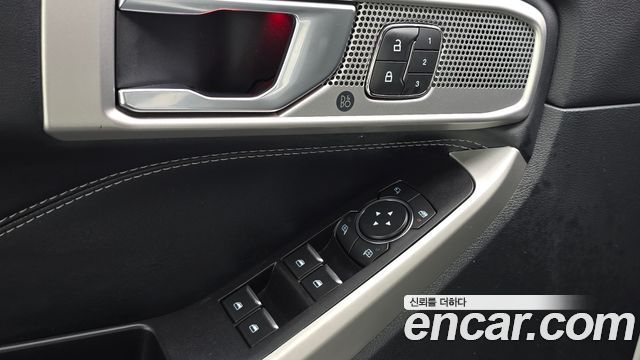 Ford Explorer 2021 — photo 38