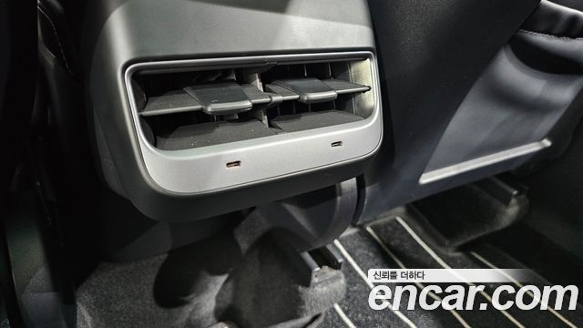 Tesla Model Y 2024 — photo 30