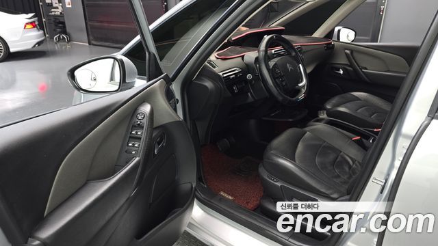 Citroën / DS C4 Picasso 2016 — photo 10