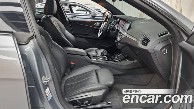 BMW 2-Series 2022 — photo 11