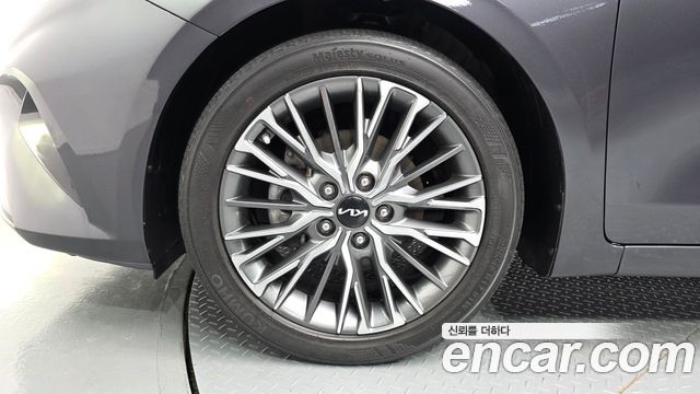 Kia K3 2022 — photo 5