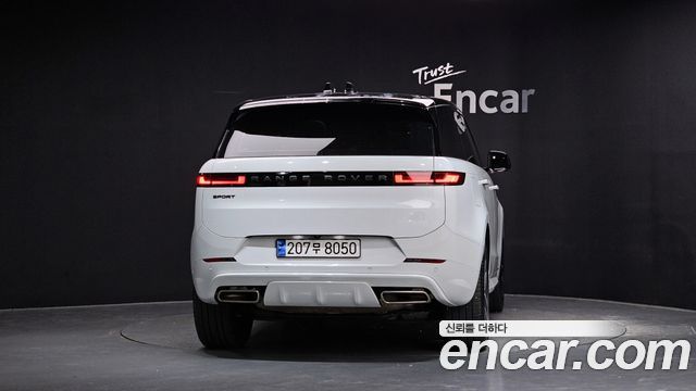 Land Rover Range Rover Sport 2024 — photo 4