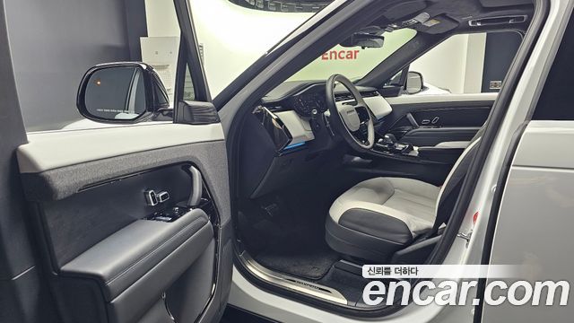 Land Rover Range Rover Sport 2024 — photo 13