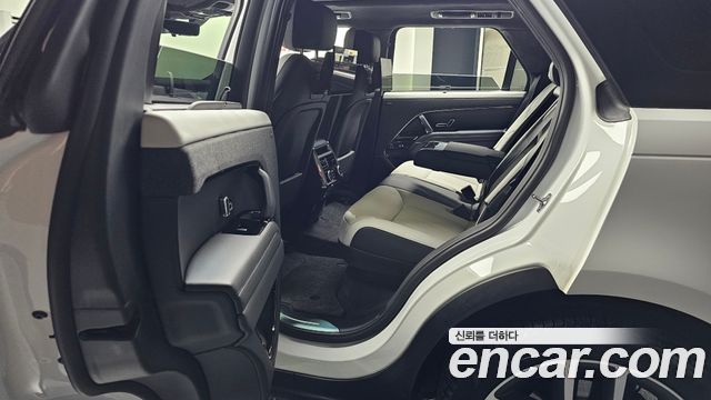 Land Rover Range Rover Sport 2024 — photo 16