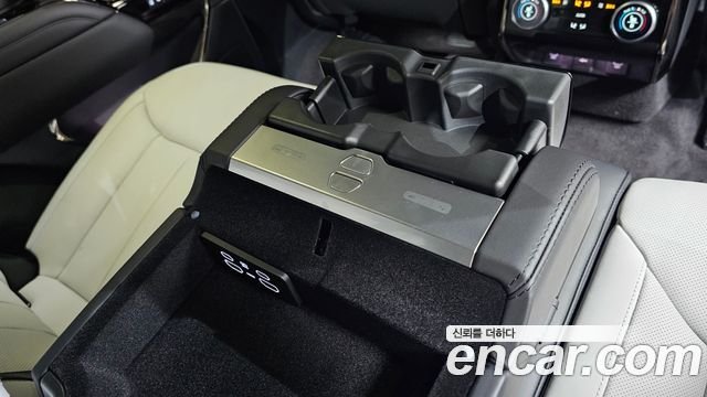 Land Rover Range Rover Sport 2024 — photo 28