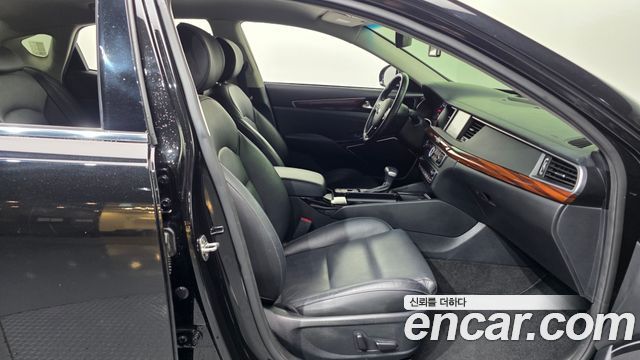 Kia K7 2017 — photo 17