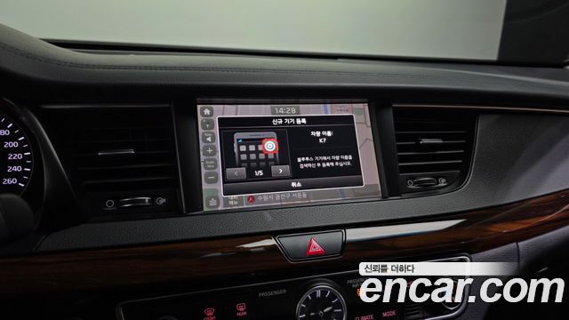 Kia K7 2017 — photo 22
