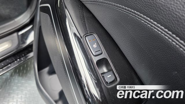 Kia K7 2017 — photo 25