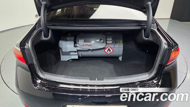 Kia K7 2017 — photo 26