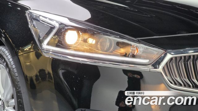 Kia K7 2017 — photo 8