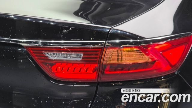 Kia K7 2017 — photo 9