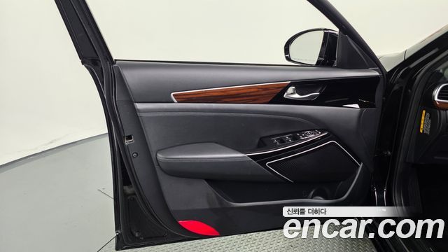Kia K7 2017 — photo 14