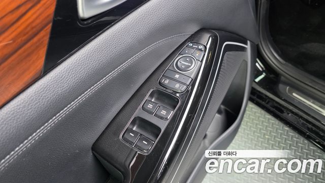 Kia K7 2017 — photo 35