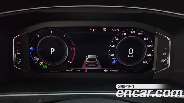Volkswagen Tiguan 2022 — photo 11