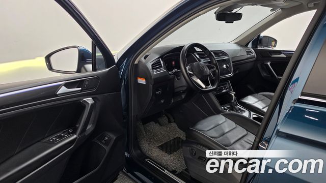 Volkswagen Tiguan 2022 — photo 13