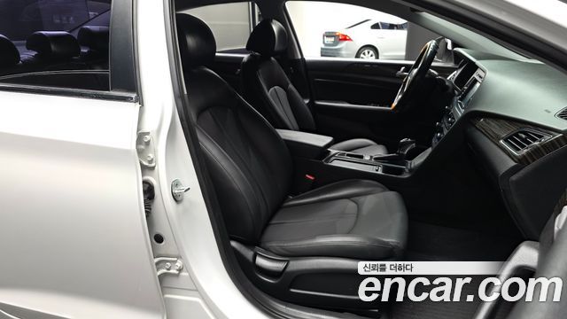 Hyundai Sonata 2017 — photo 17