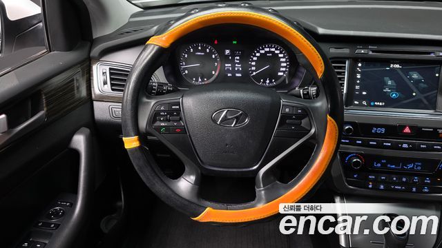 Hyundai Sonata 2017 — photo 19