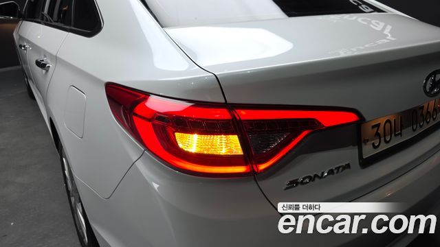 Hyundai Sonata 2017 — photo 9
