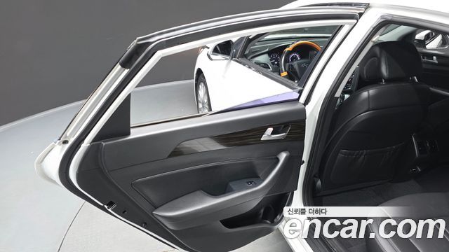 Hyundai Sonata 2017 — photo 15
