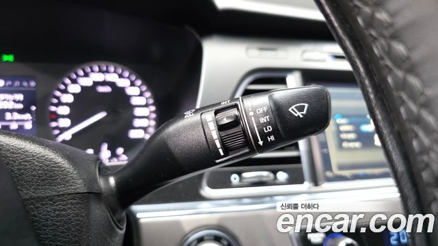 Hyundai Sonata 2017 — photo 35