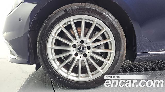 Mercedes-Benz E-Class 2021 — photo 5