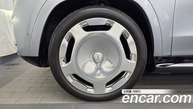 Mercedes-Benz GLS-Class 2025 — photo 5