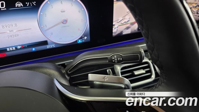 Mercedes-Benz GLS-Class 2025 — photo 9