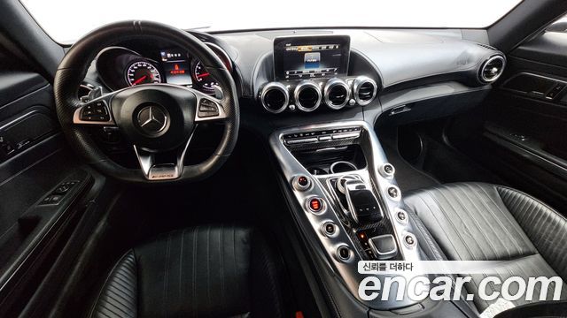 Mercedes-Benz AMG GT 2018 — photo 10
