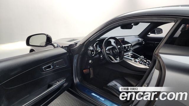 Mercedes-Benz AMG GT 2018 — photo 13