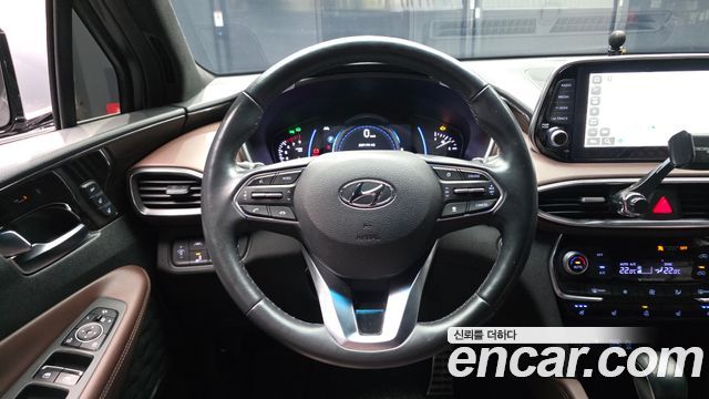 Hyundai Santafe 2019 — photo 13