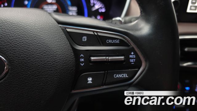 Hyundai Santafe 2019 — photo 17