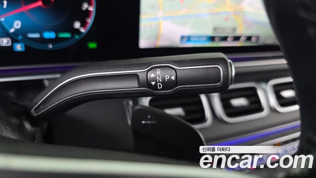 Mercedes-Benz GLS-Class 2021 — photo 12