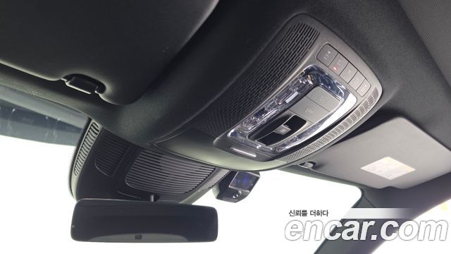 Mercedes-Benz GLS-Class 2021 — photo 23