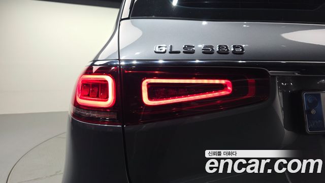 Mercedes-Benz GLS-Class 2021 — photo 9